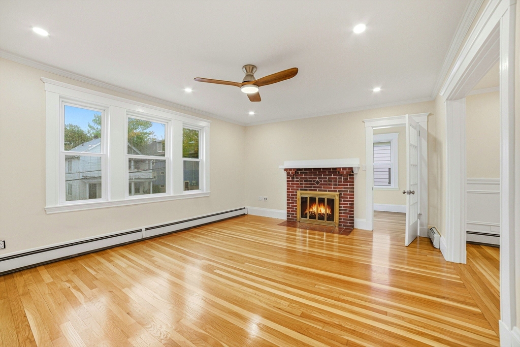 18-20 Holden Road # 20