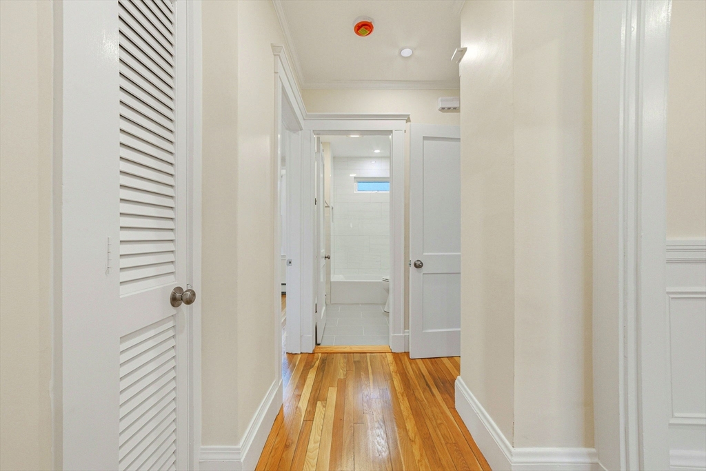 18-20 Holden Road # 20