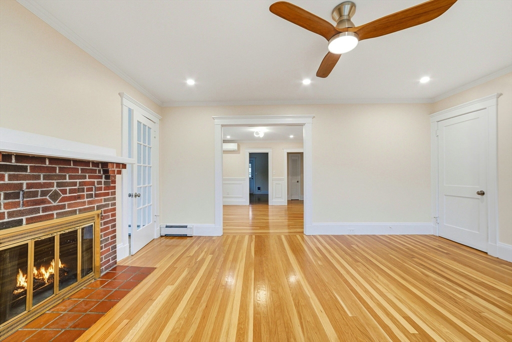 18-20 Holden Road # 20
