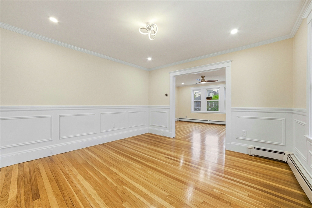 18-20 Holden Road # 20