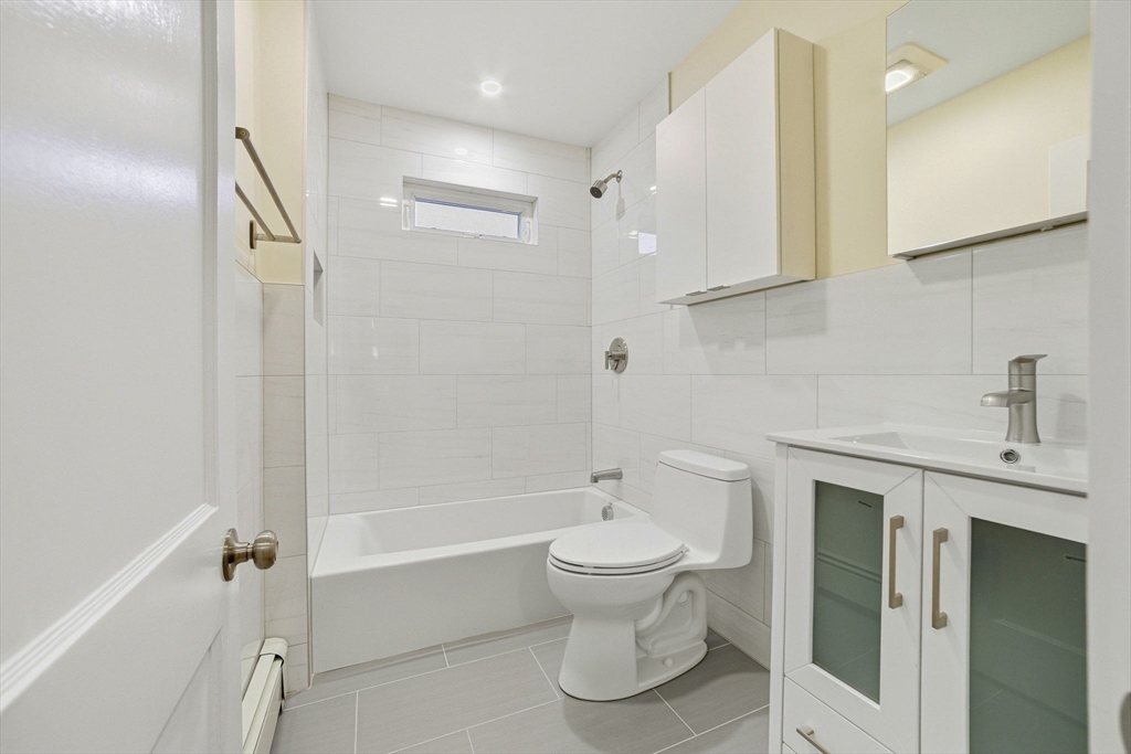 18-20 Holden Road # 20