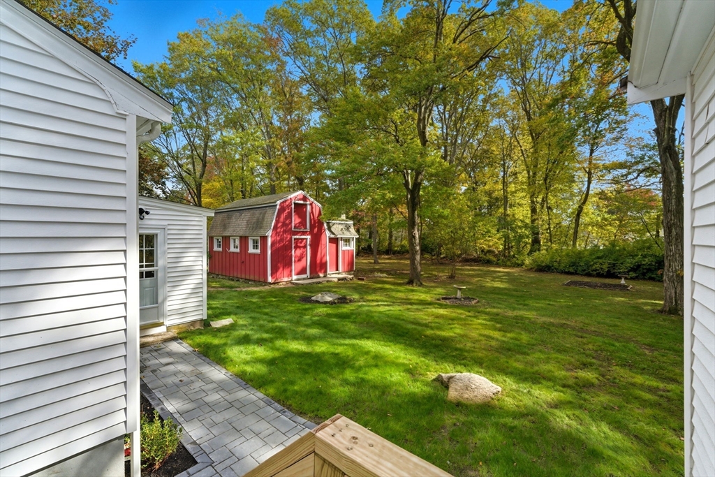 8 Colonial Rd.