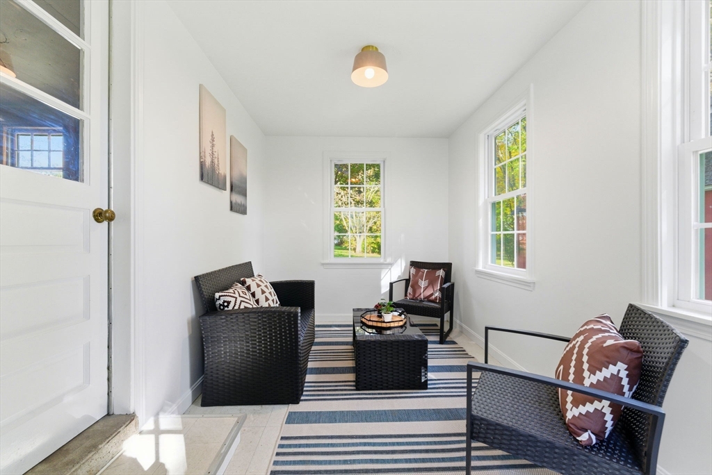 8 Colonial Rd.