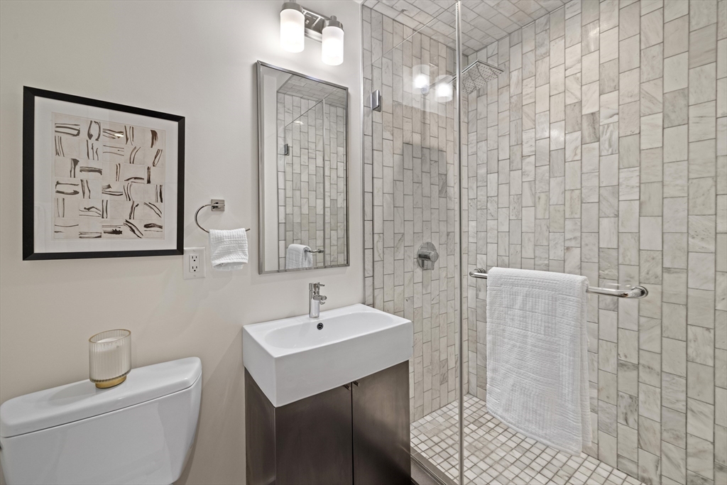 150 W Broadway # 313A
