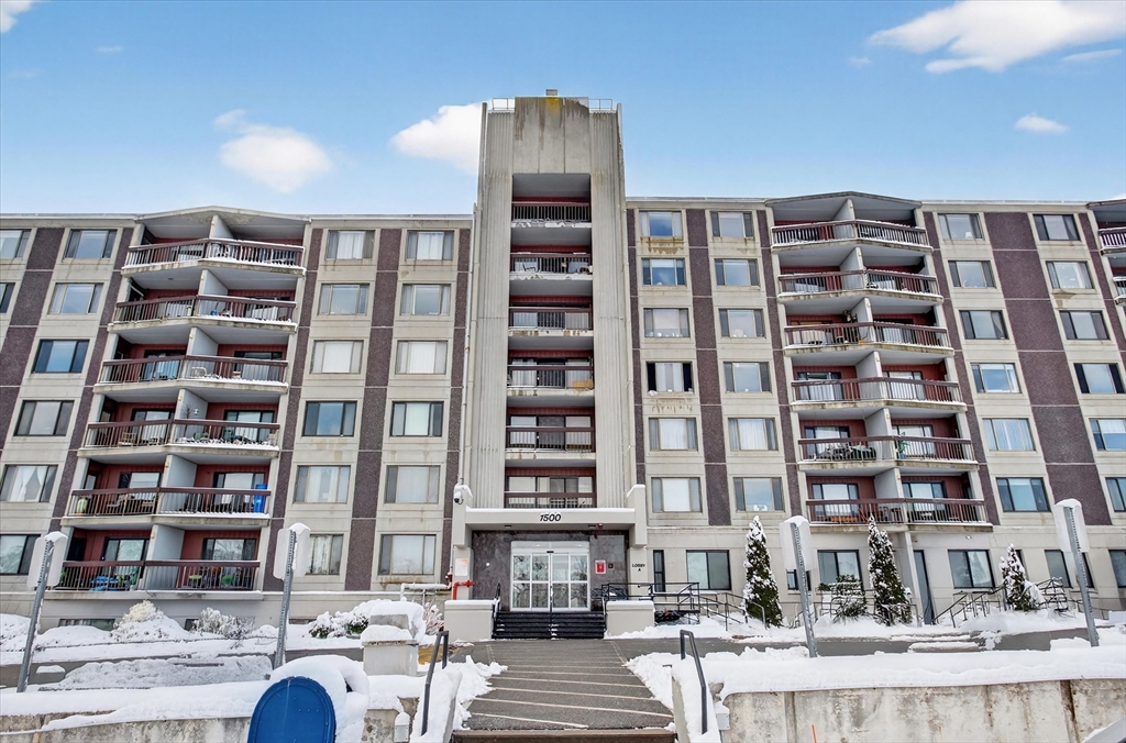 1500 Worcester Rd. # 118