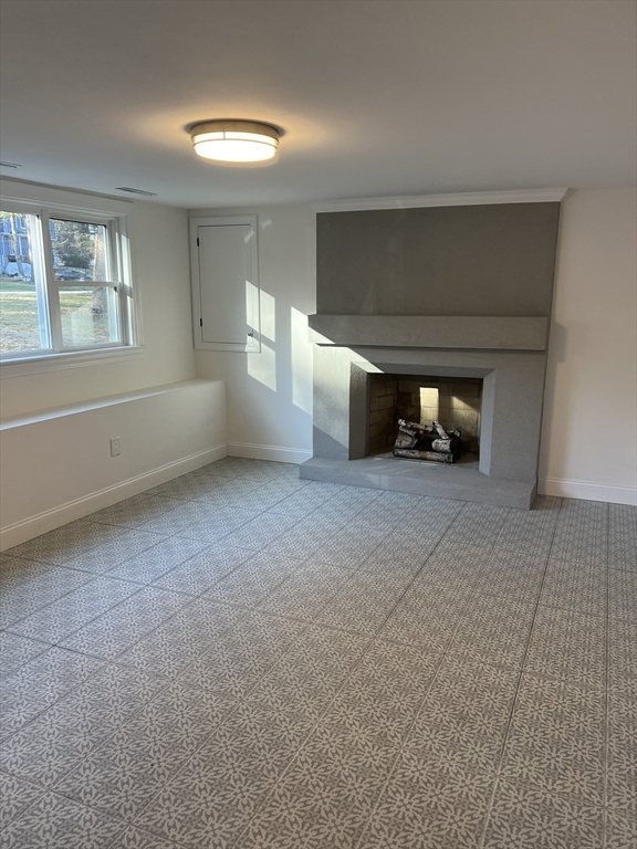 71 Tamarack Rd