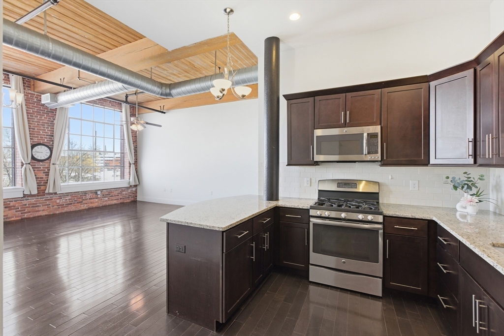 491 Dutton Street # 305