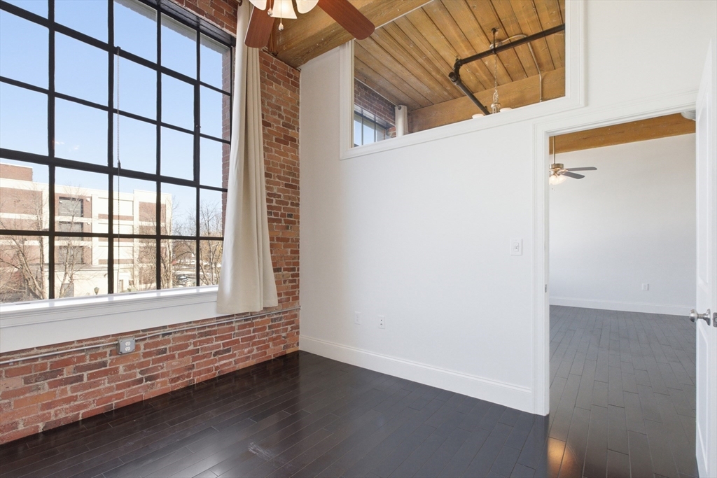 491 Dutton Street # 305