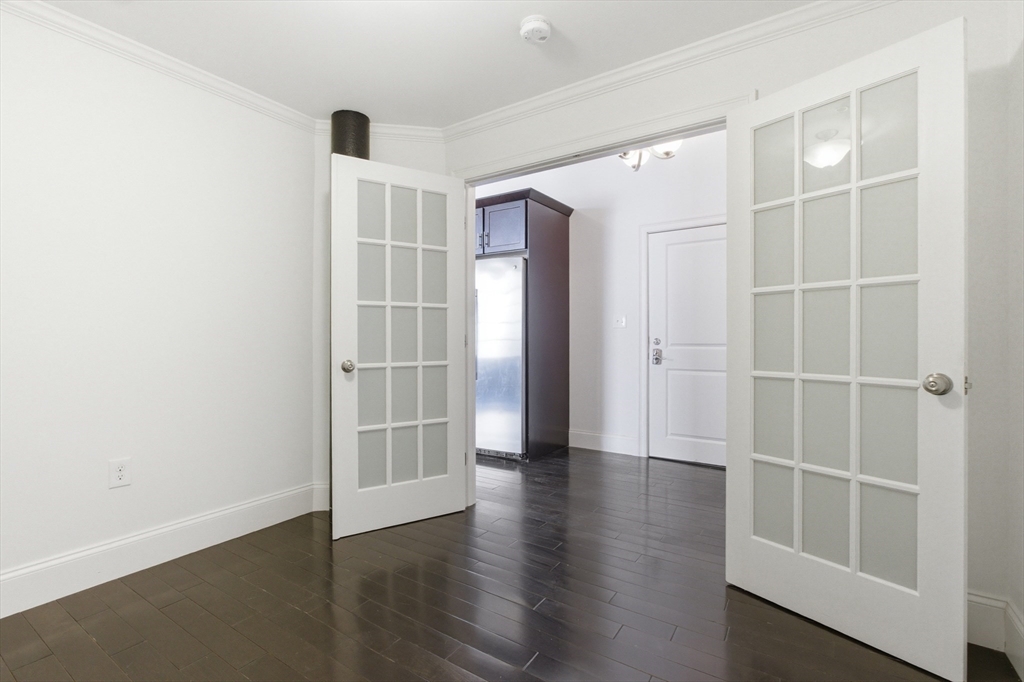 491 Dutton Street # 305
