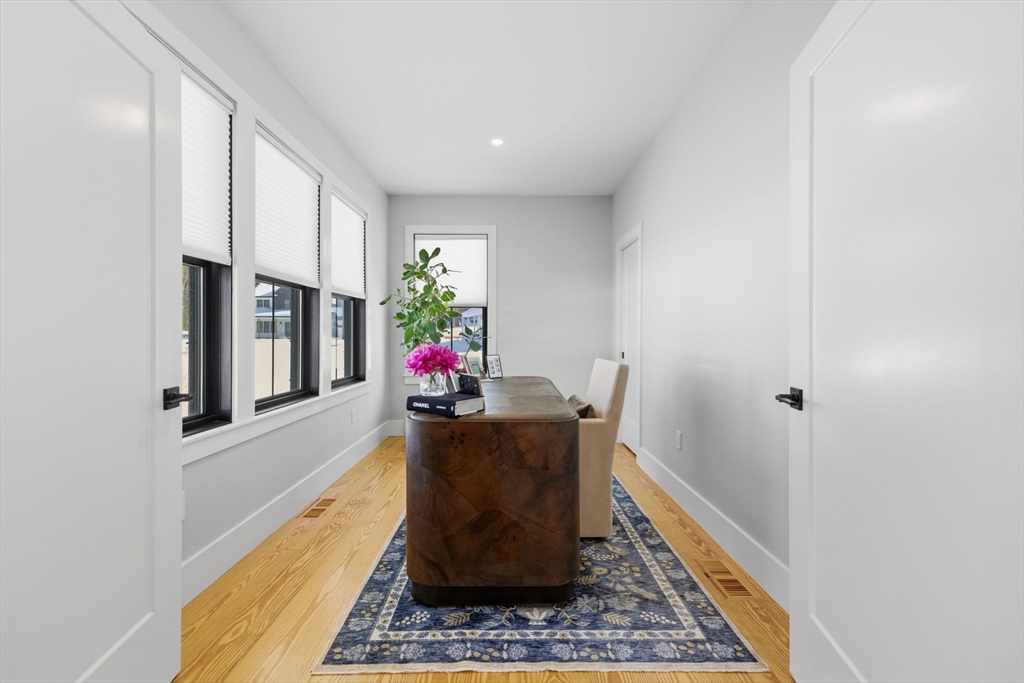 6 Litchfields Way