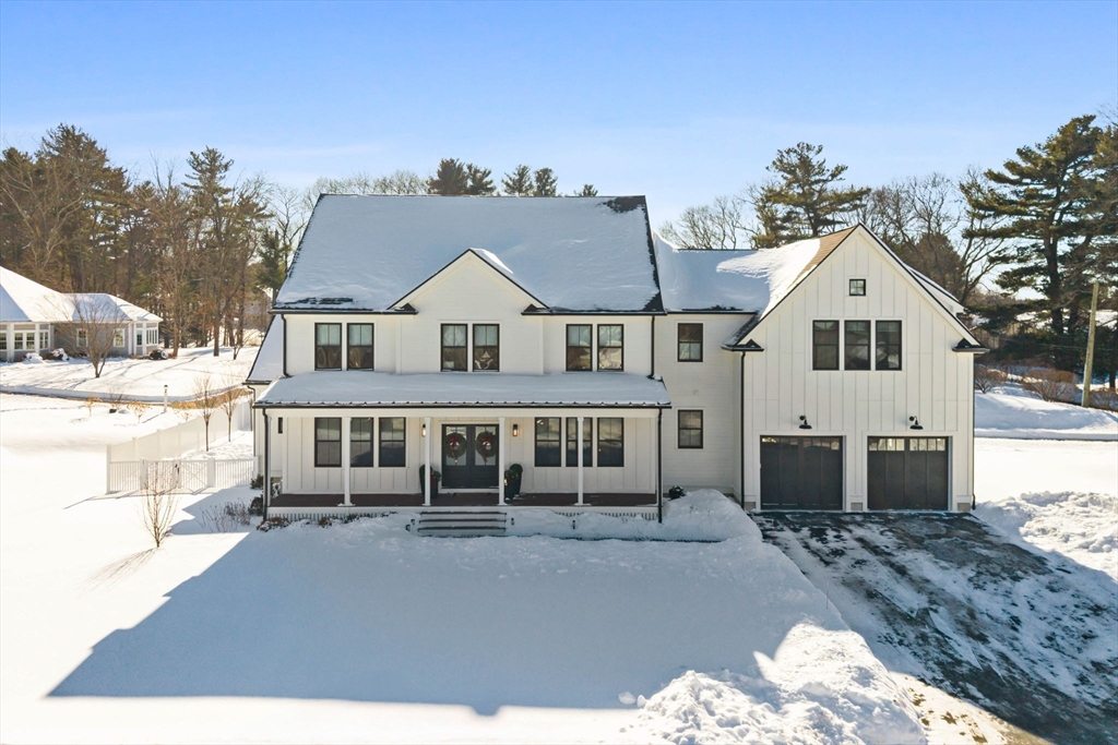 6 Litchfields Way