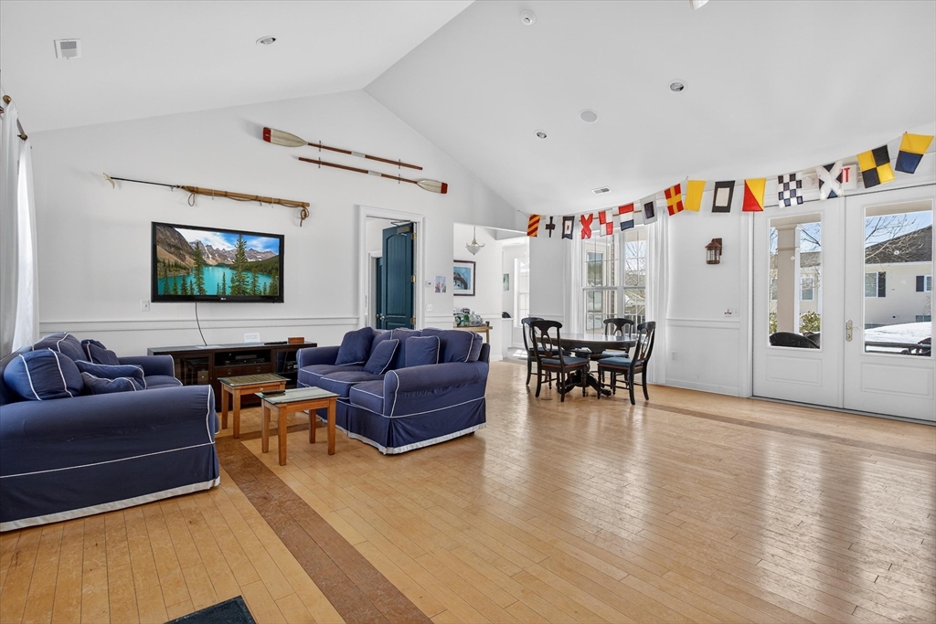 102 Old Field Road # 102