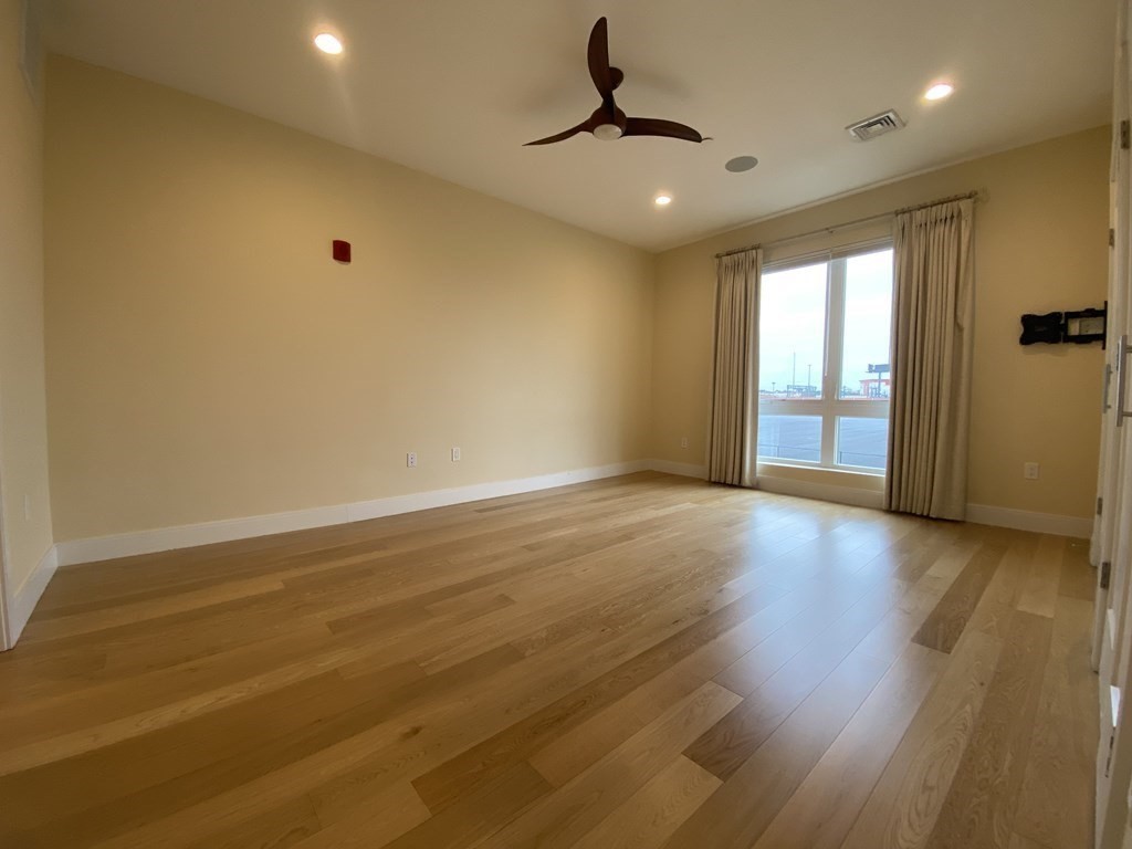 488 Dorchester Ave # 2B