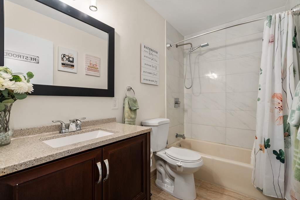 8 Lafayette Park # 7
