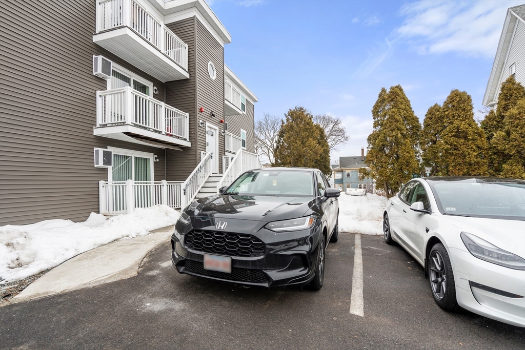 8 Lafayette Park # 7
