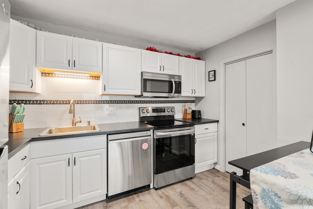 8 Lafayette Park # 7