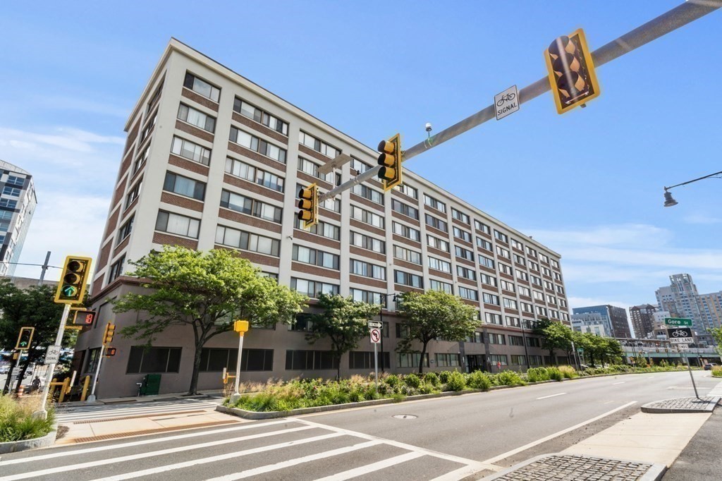 169 Monsignor O'brien Highway # 705