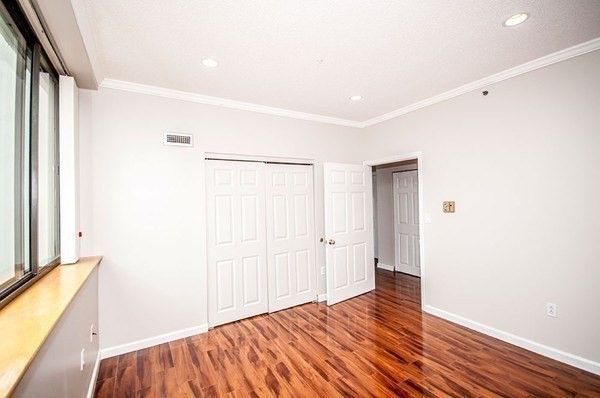 169 Monsignor O'brien Highway # 705