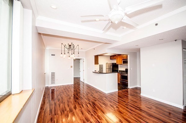 169 Monsignor O'brien Highway # 705