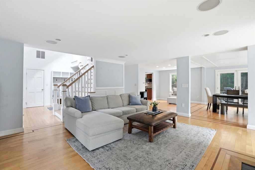 444 Cushing St