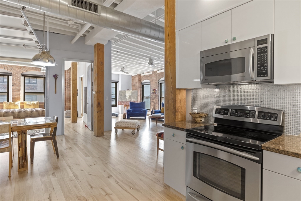 111 Beach St # 3E