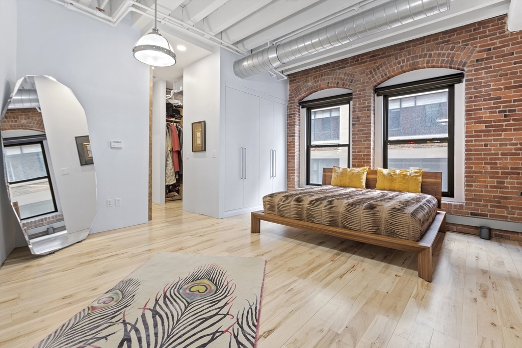 111 Beach St # 3E