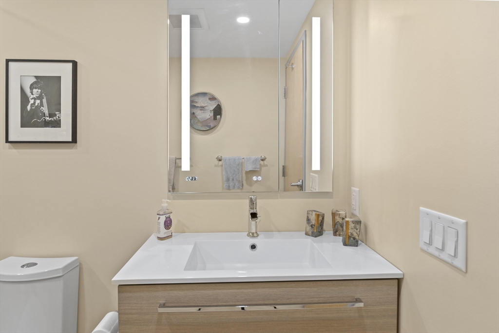 111 Beach St # 3E