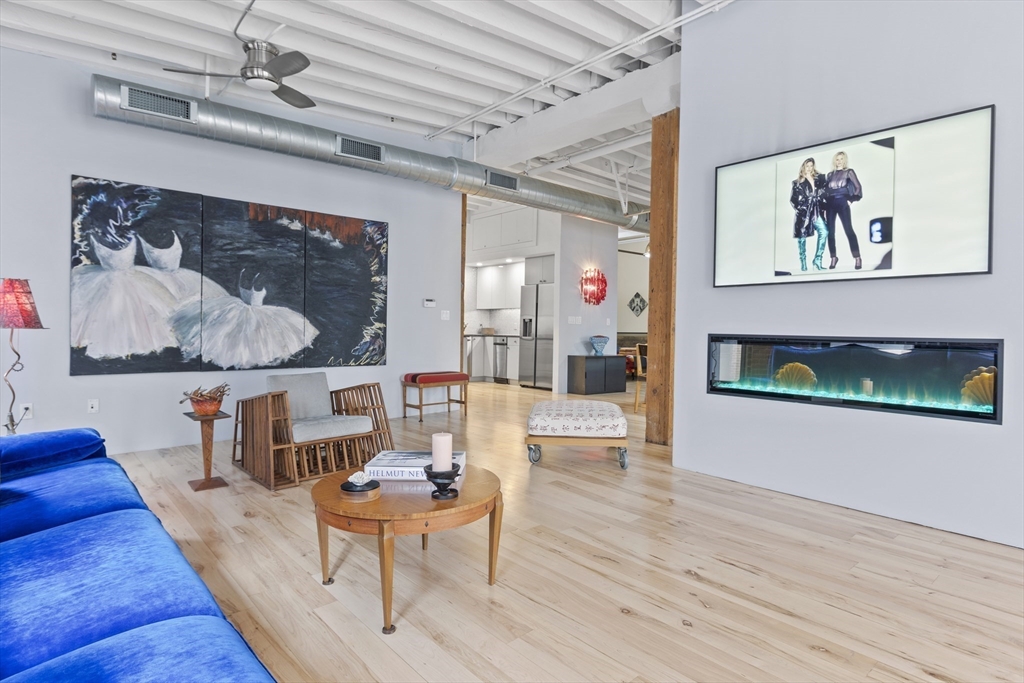 111 Beach St # 3E