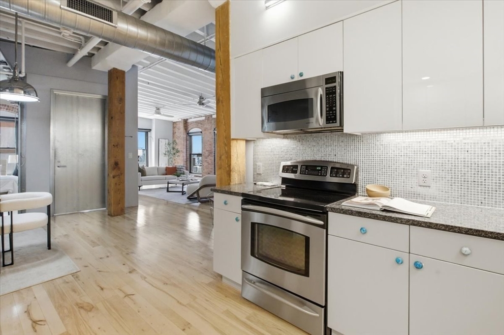 111 Beach St # 3E