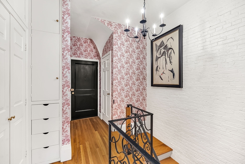 35 Mt Vernon Street # 1