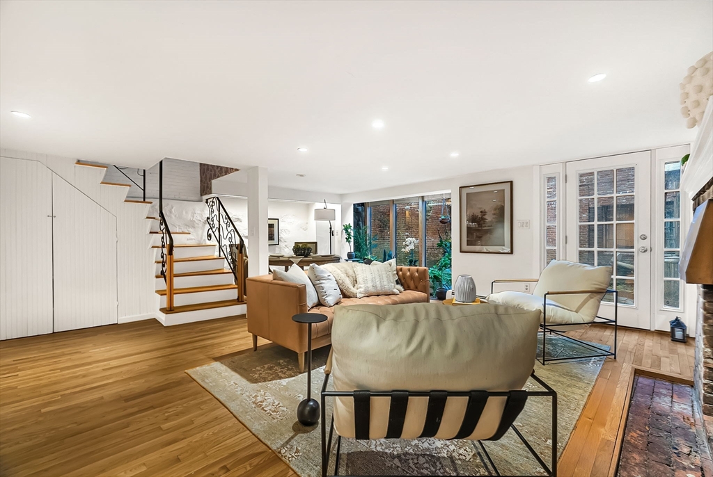 35 Mt Vernon Street # 1