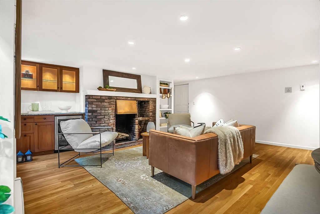 35 Mt Vernon Street # 1