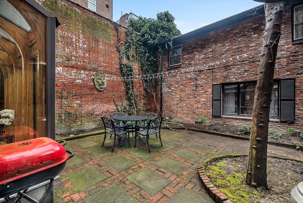 35 Mt Vernon Street # 1