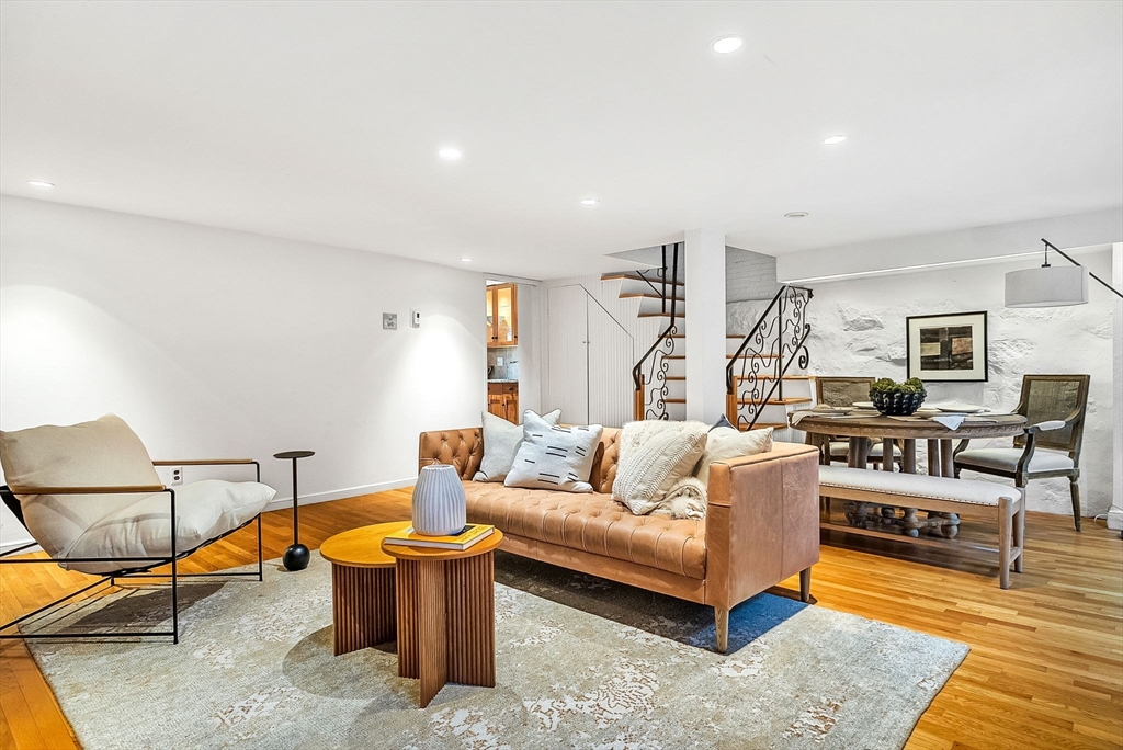 35 Mt Vernon Street # 1