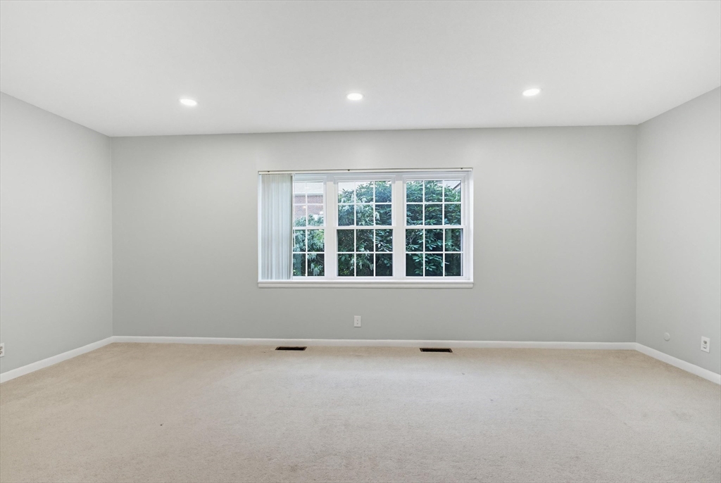 128 Lake Shore Rd. # 1