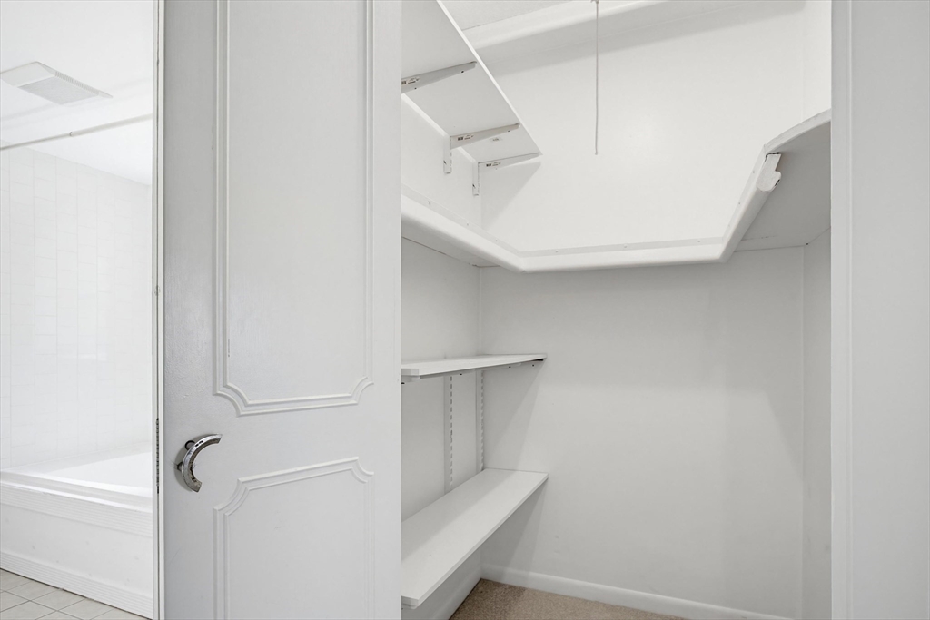 128 Lake Shore Rd. # 1