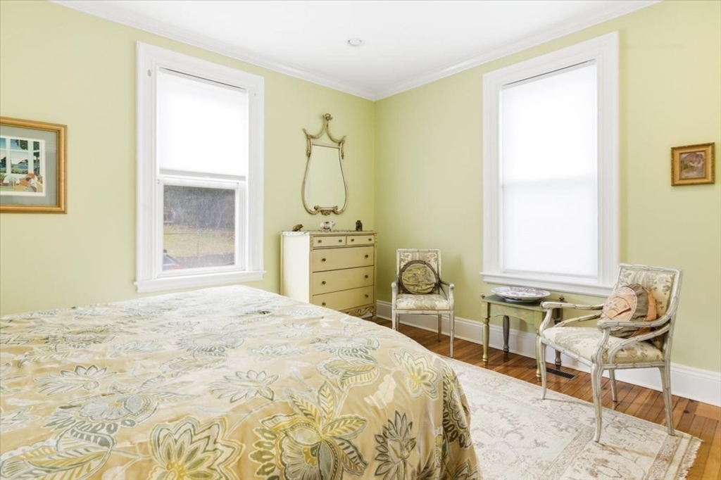 96 Seaverns Ave # 1