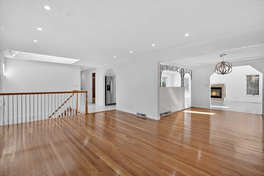 25 Gloversbrook Rd