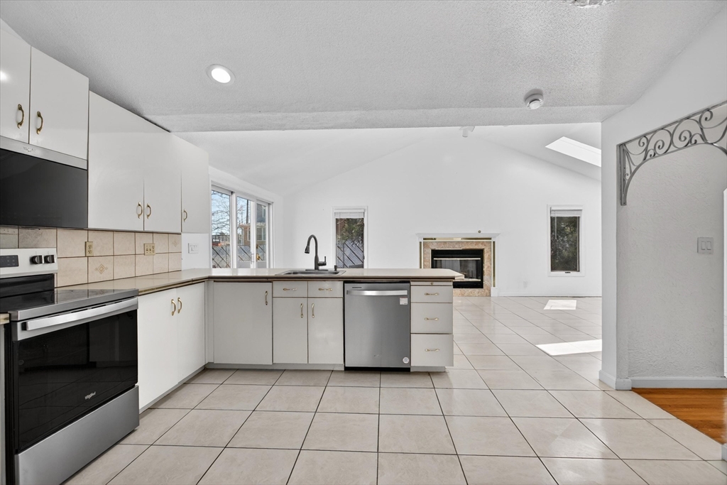 25 Gloversbrook Rd
