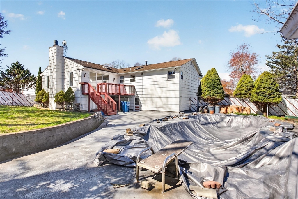 25 Gloversbrook Rd