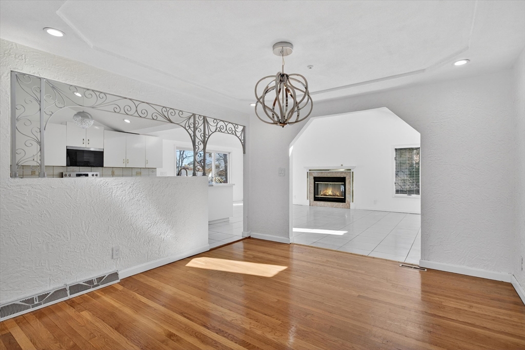 25 Gloversbrook Rd