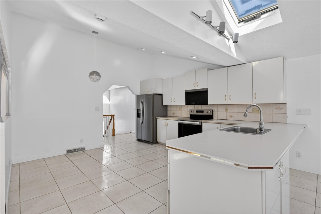 25 Gloversbrook Rd