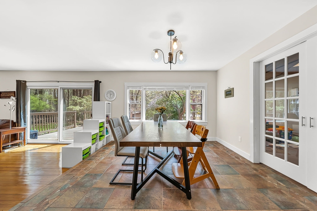 103 Newtown Rd