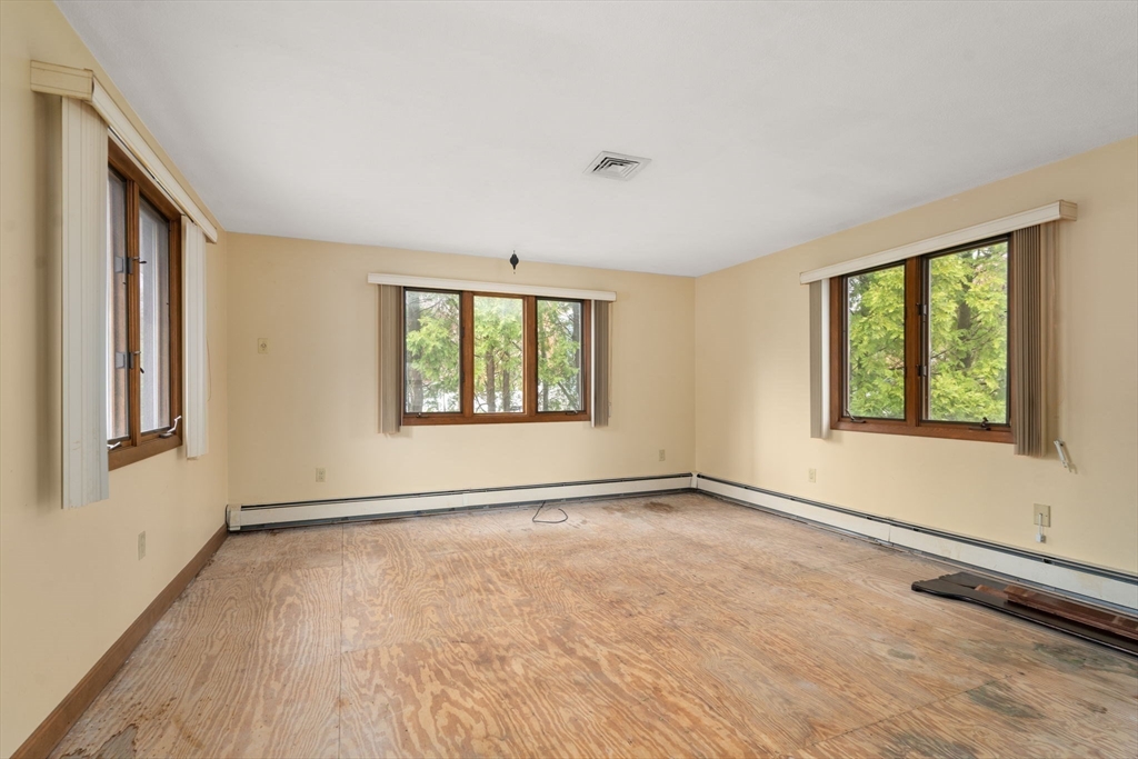 4 Greenwich Rd