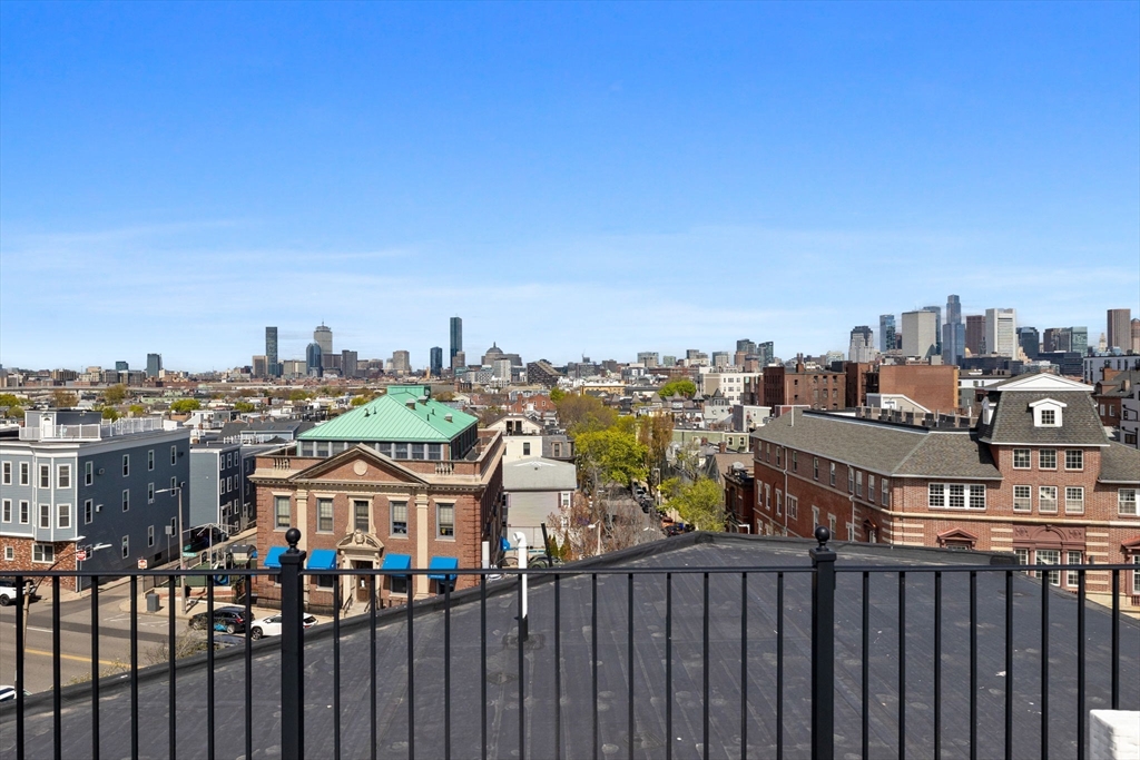 469 E 4th St # 2