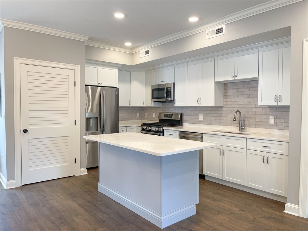 862 Washington St. # 3
