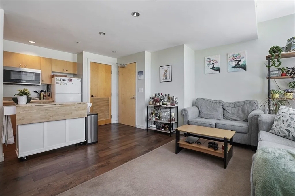 131 Tremont Street # 6D