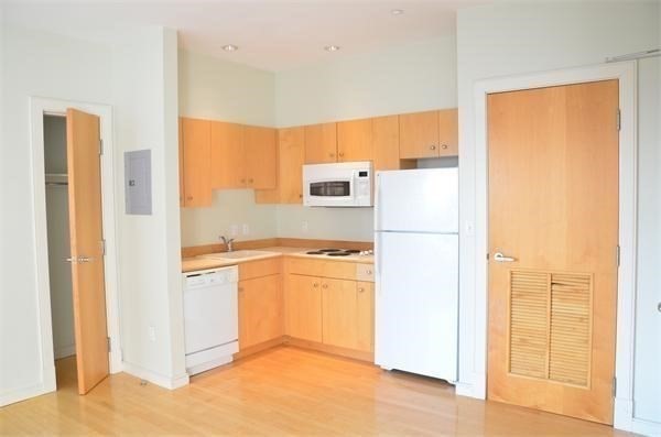 131 Tremont Street # 6D
