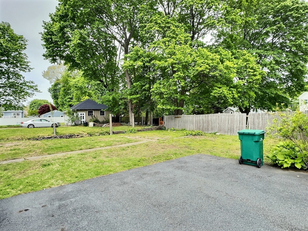 25-27 Florence Ave # 2