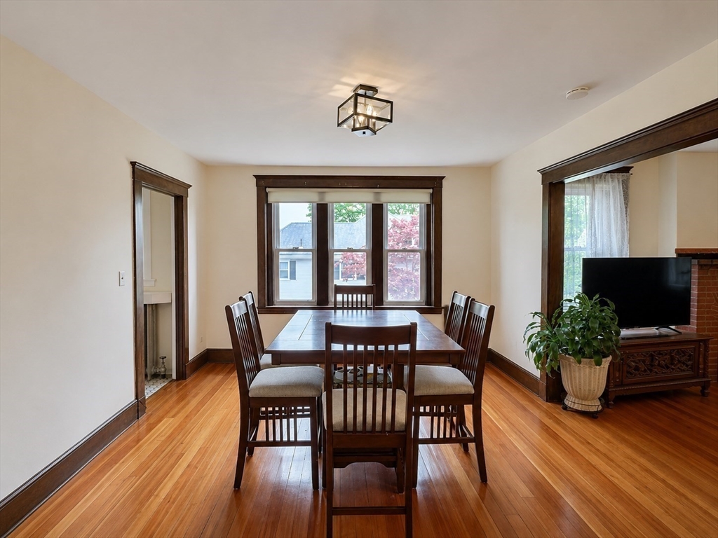 25-27 Florence Ave # 2